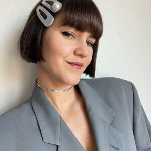 Grey Pearl Clip