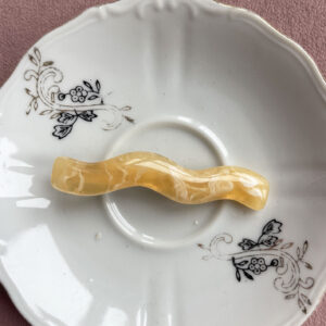 Yellow Wave Clip